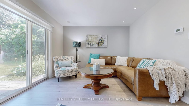 158 Holm Cres, Markham, L3T 5J3 | Image 3