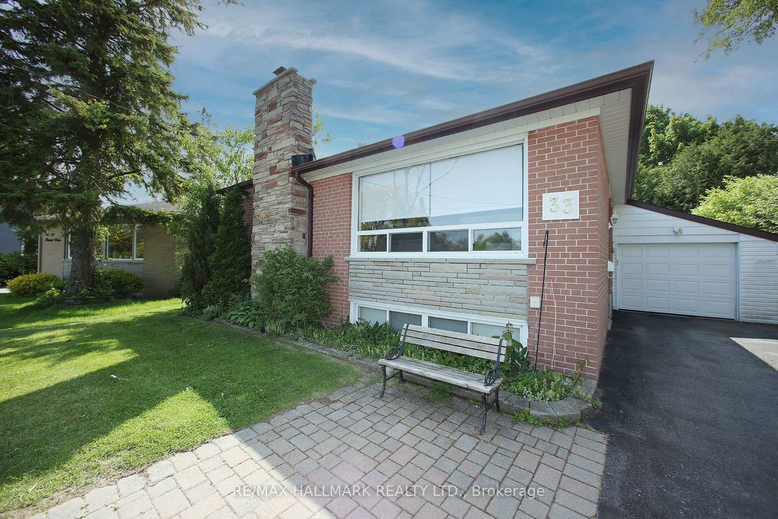 33 Patrick Drive, Aurora, ON