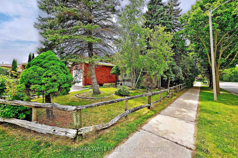 348 Brownridge Dr S, Vaughan, L4J 5W9 | Image 3
