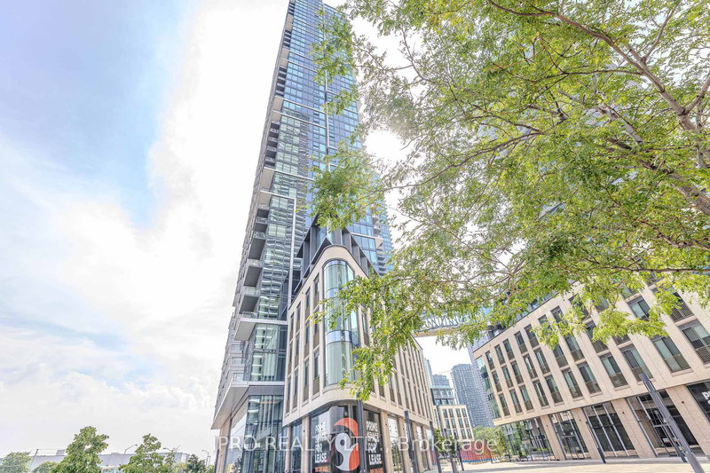 310 - 1000 Portage Pkwy, Vaughan, L4K 0L1 | Image 2