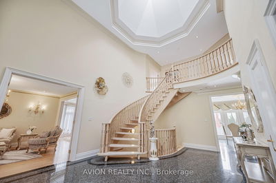 13 Bayview Forest Lane, Markham - Grandview image-0-3