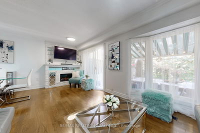 168 Cottonwood Crt, Markham - Bayview Fairway-Bayview Country Club Estates image-0-3