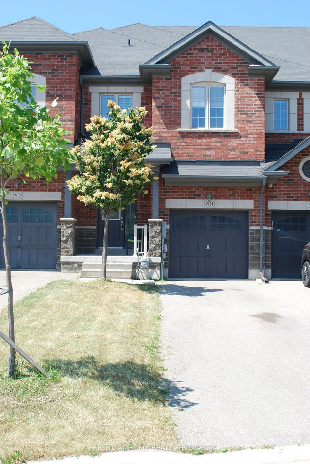 60 Zachary Pl Place