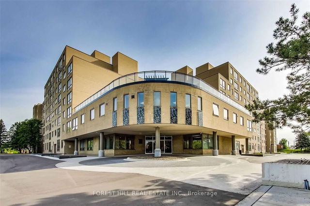 308 - 326 Major Mackenzie Drive E