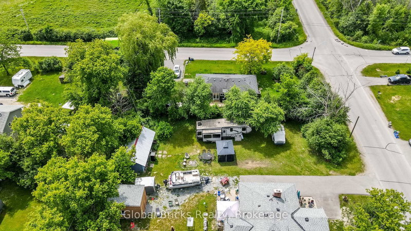 77 Cronsberry Rd, Georgina, L0E 1N0 | Image 3