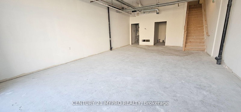 4 - 220 Dissette St, Bradford West Gwillimbury, L3Z 3G8 | Image 3