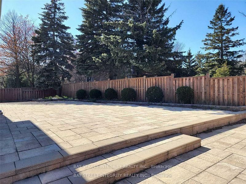 Detached House for lease at 2 Lonsdale Court, Markham, Ontario, L3R 7T6 - Unionville - MLS: N12296314