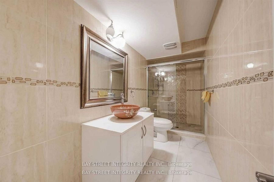 Detached House for lease at 2 Lonsdale Court, Markham, Ontario, L3R 7T6 - Unionville - MLS: N12296314