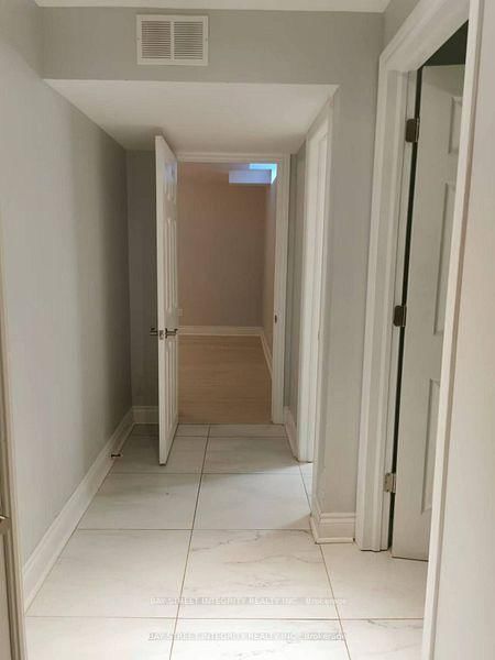 Detached House for lease at 2 Lonsdale Court, Markham, Ontario, L3R 7T6 - Unionville - MLS: N12296314