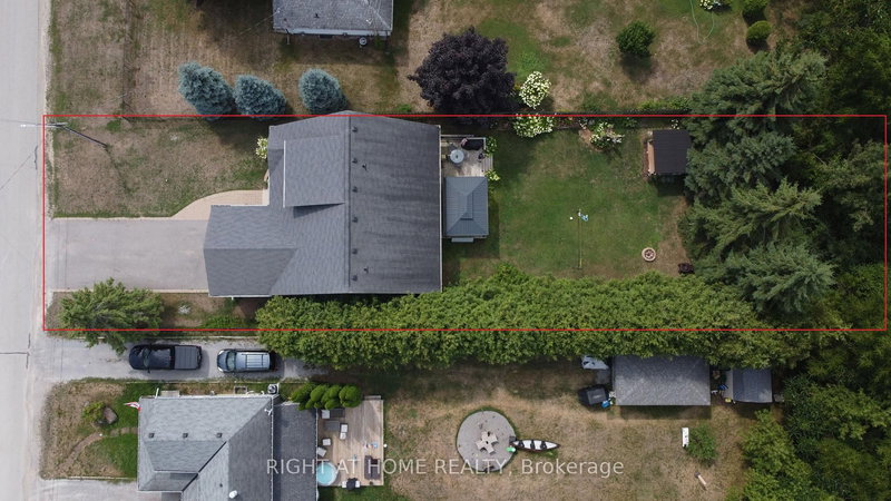 396 Curley St, Georgina, L4P 3C8 | Image 3