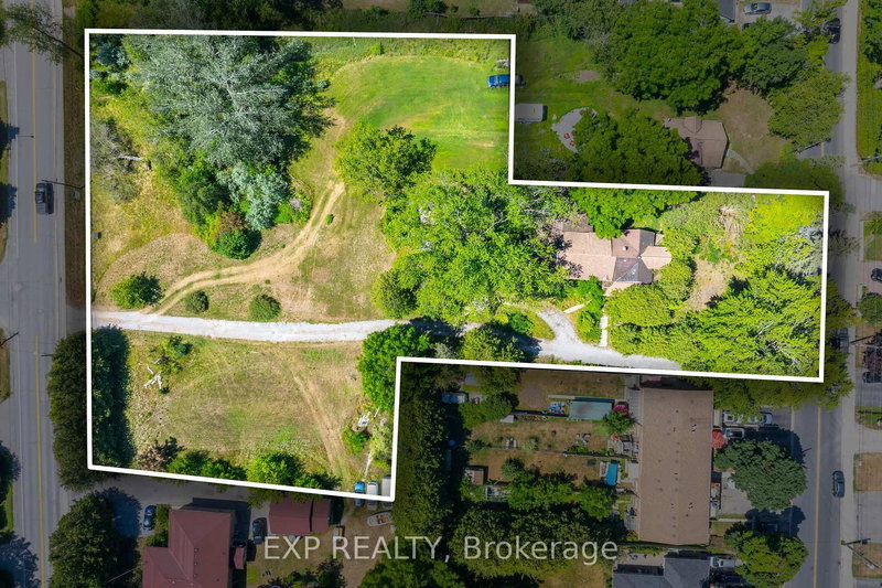 895 Lake Dr E, Georgina, L0E 1L0 | Image 3