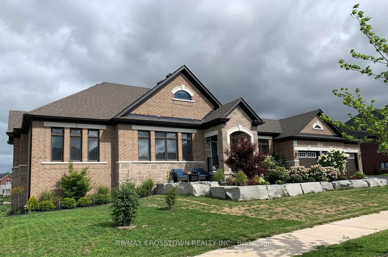 22 Stewart Cres, Essa, L0L 2N0 | Image 2