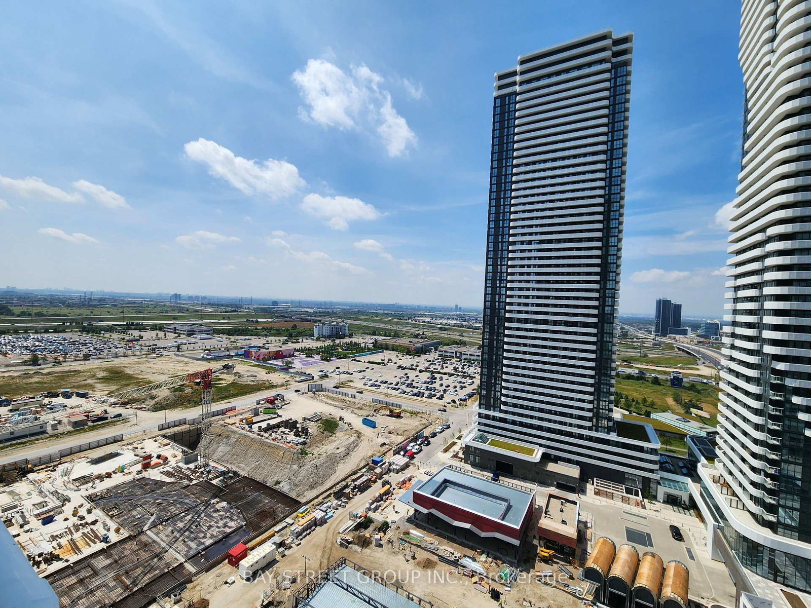 28 Interchange Way, Unit 2203 - Photo 17