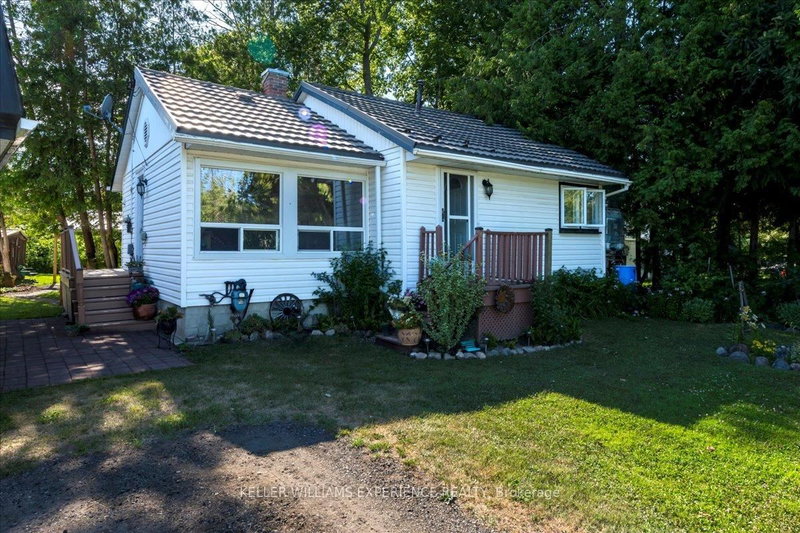 930 Gilmore Ave, Innisfil, L0L 1W0 | Image 2