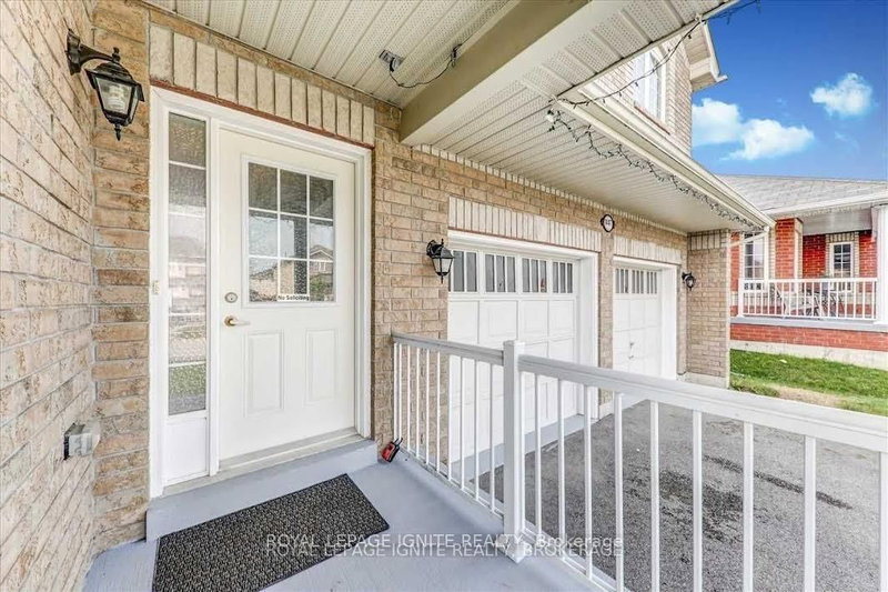 1447 Bassingthwaite Crt, Innisfil, L9S 0E1 | Image 3