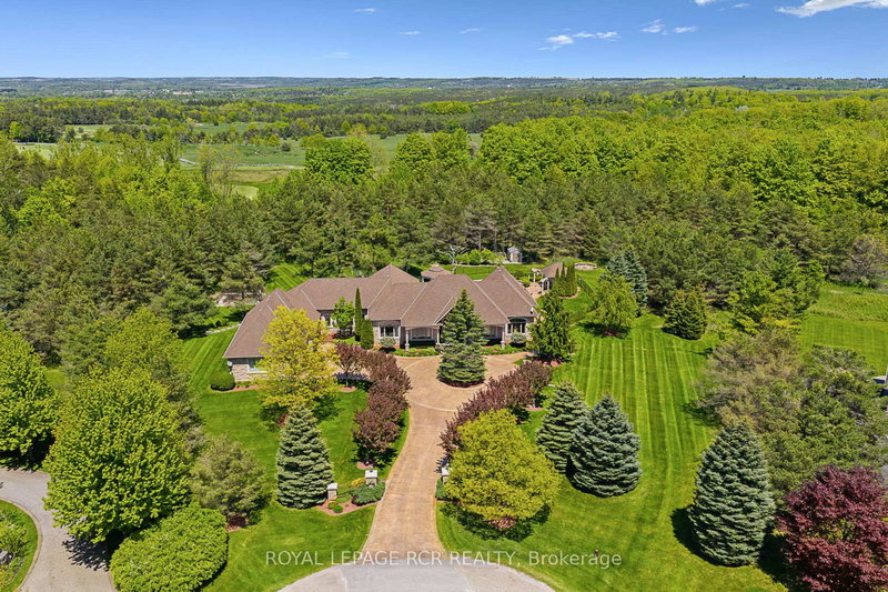 7 Sugarbush Lane, Uxbridge, L9P 2A1 | Image 2