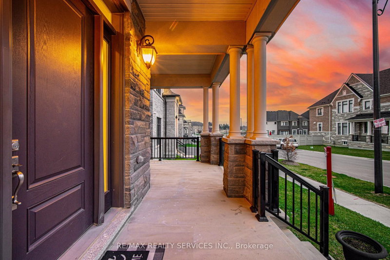 59 Luang St, Vaughan, L4H 4W5 | Image 2