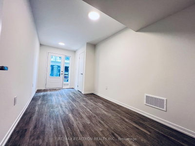 105 Matawin Lane — photo 5
