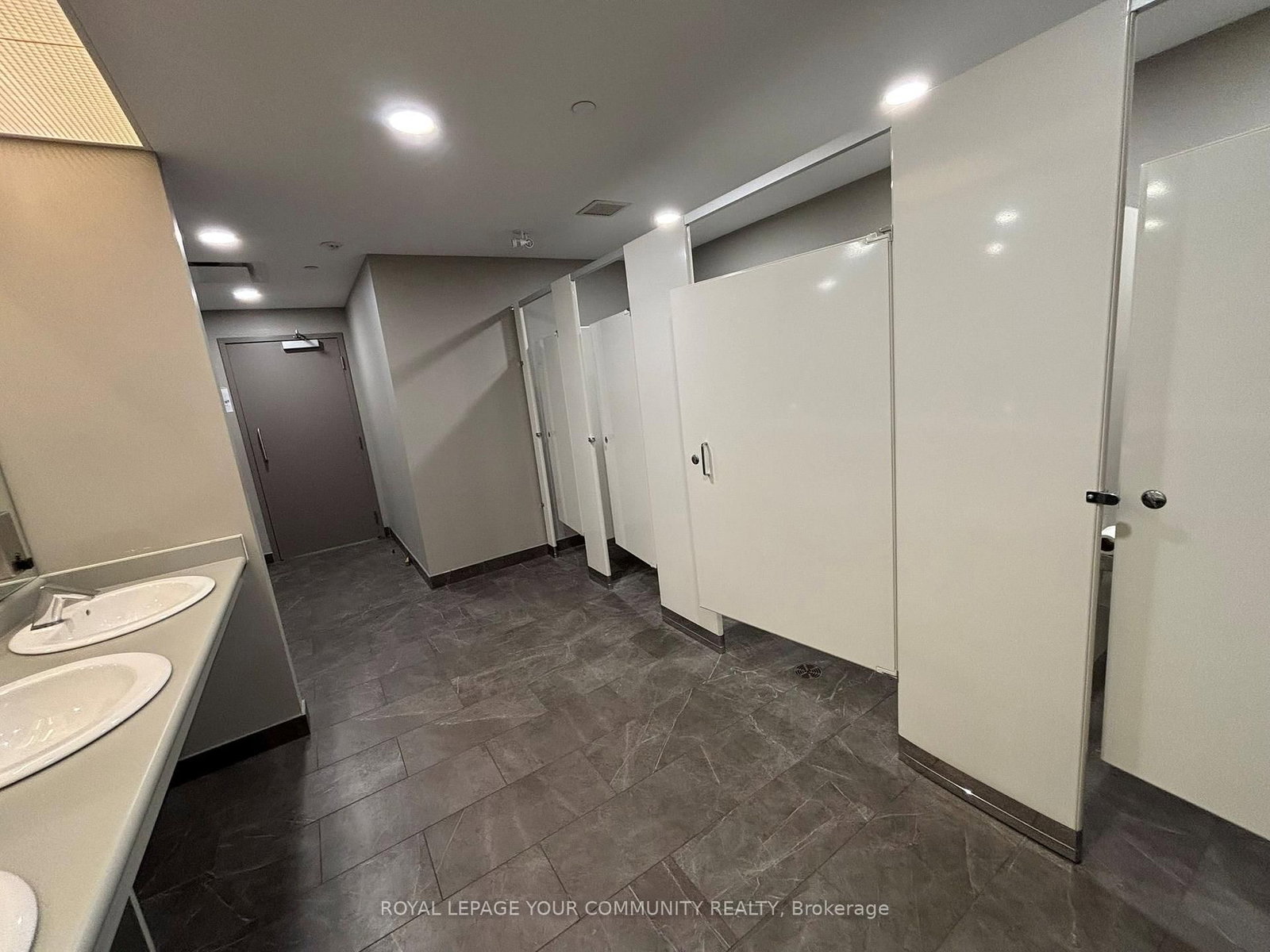 175 Mostar Street, Unit 200 C - Photo 18