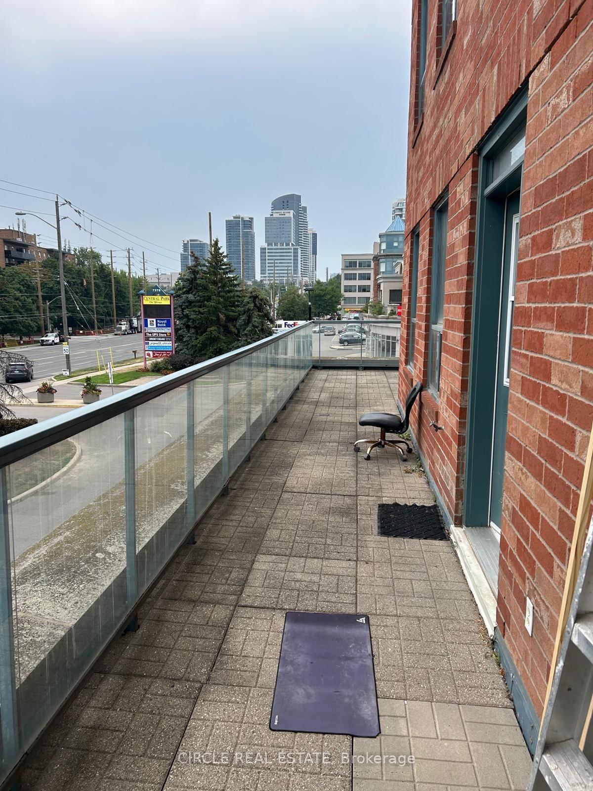 Listing Image 17