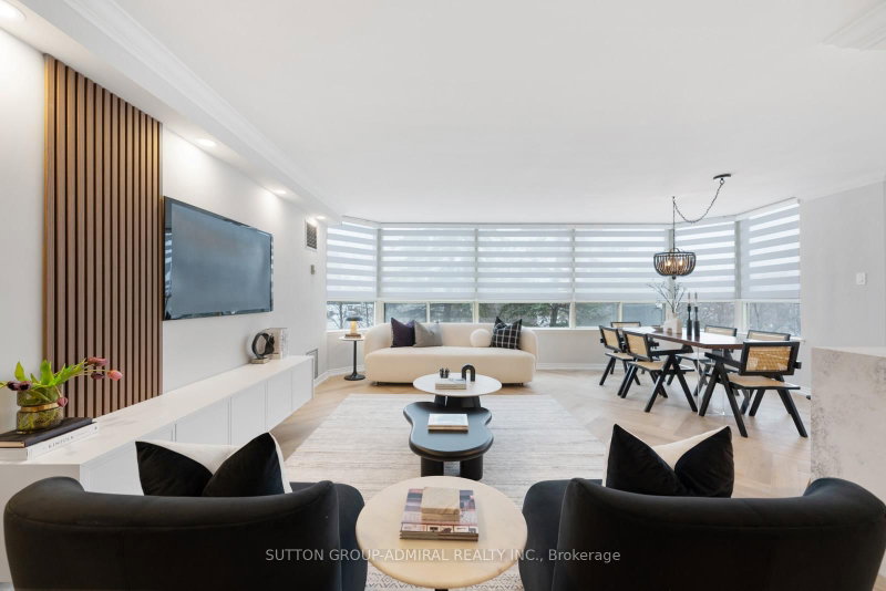 Unit 304 — 7 Townsgate Drive, Vaughan
