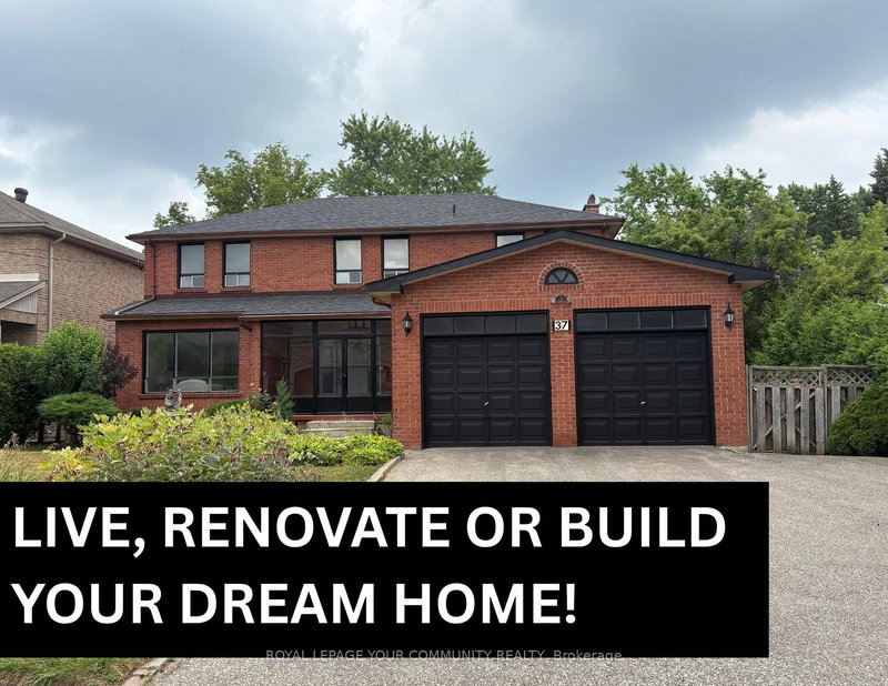 37 Mackay Dr, Richmond Hill, L4C 6N9 | Image 2