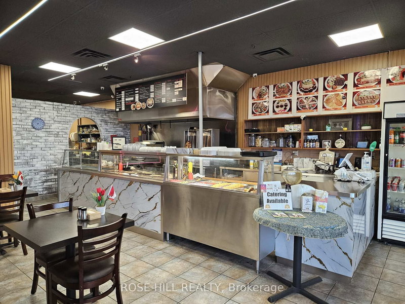 26 - 1111 Davis Dr, Newmarket, L3Y 9E5 | Image 2