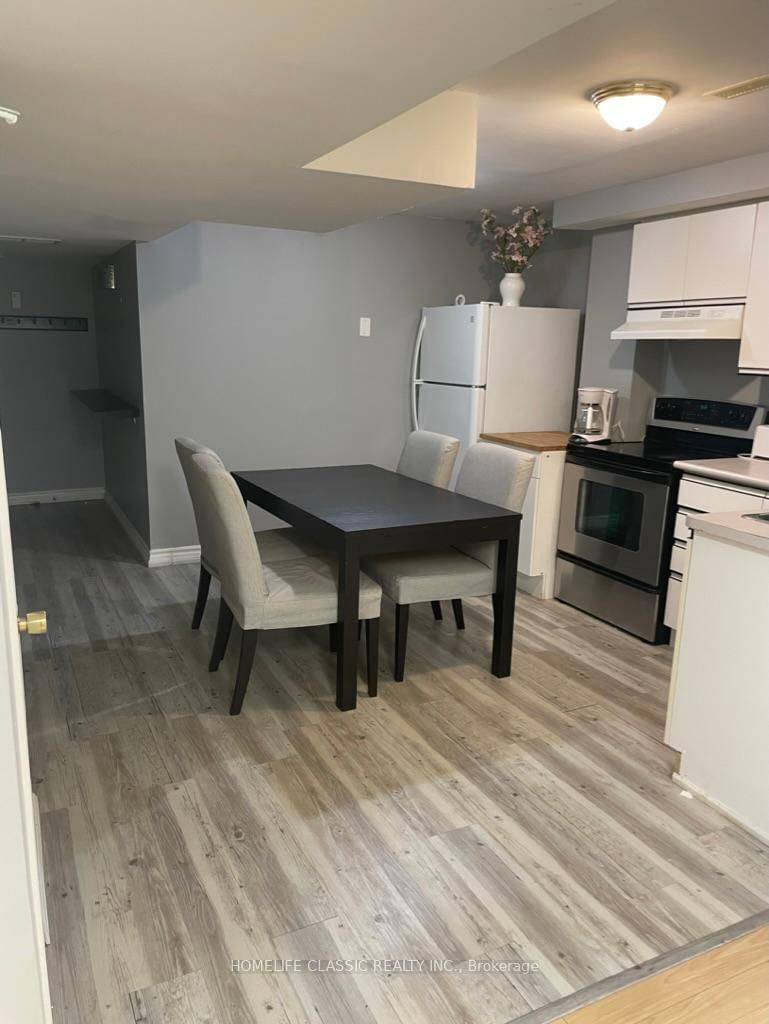 Lower - 102 Church St S, Richmond Hill, L4C 1W3 | Image 2