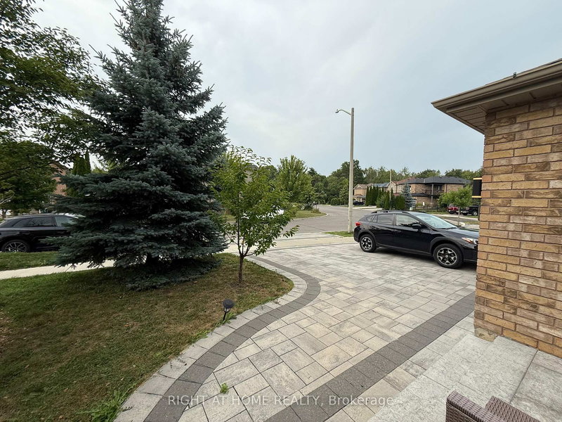 57 Bayswater Ave, Richmond Hill, L4E 4E6 | Image 3