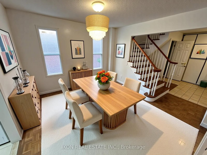 45 Chilmar Cres, Vaughan, L4J 6Y5 | Image 3