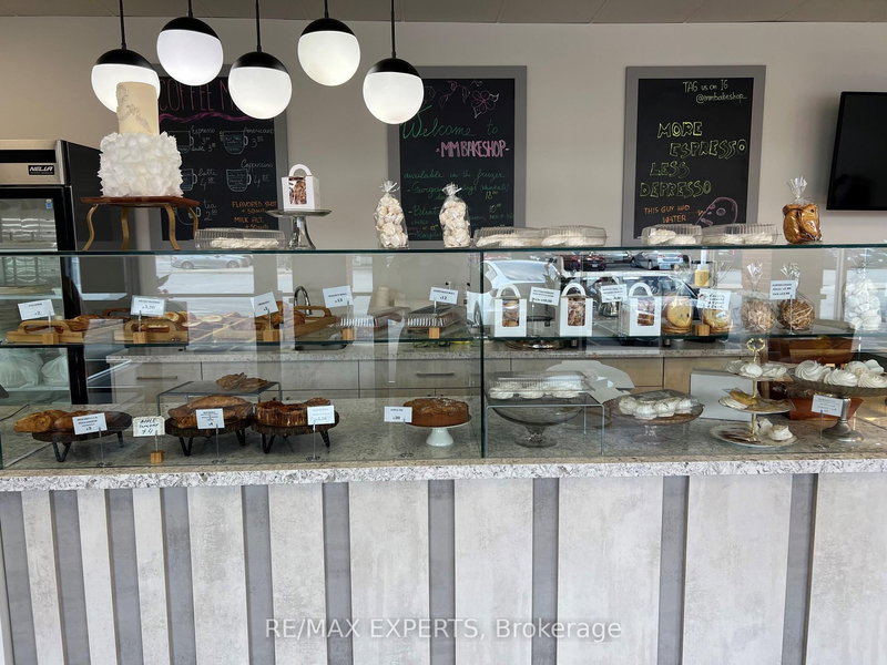 104 - 14800 Yonge St, Aurora, L4G 1N3 | Image 2