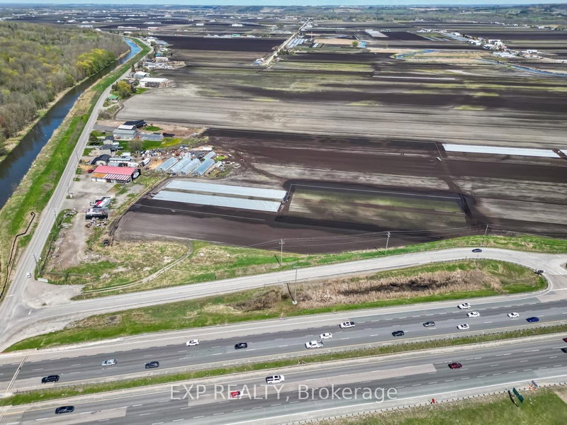 - Barn - 1153 Canal Rd, Bradford West Gwillimbury, L3Z 4E2 | Image 2