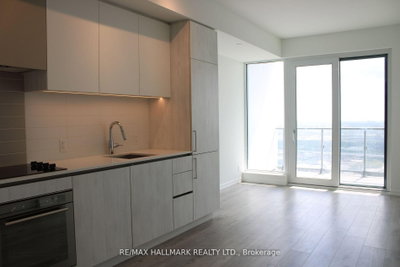 Unit 5008 — 1000 portage Parkway — photo 4