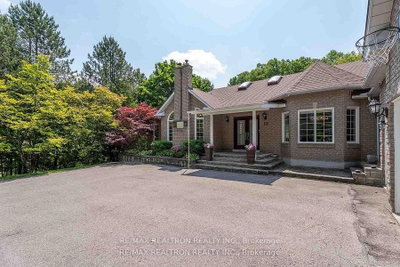 15 Treegrove Circle — photo 2