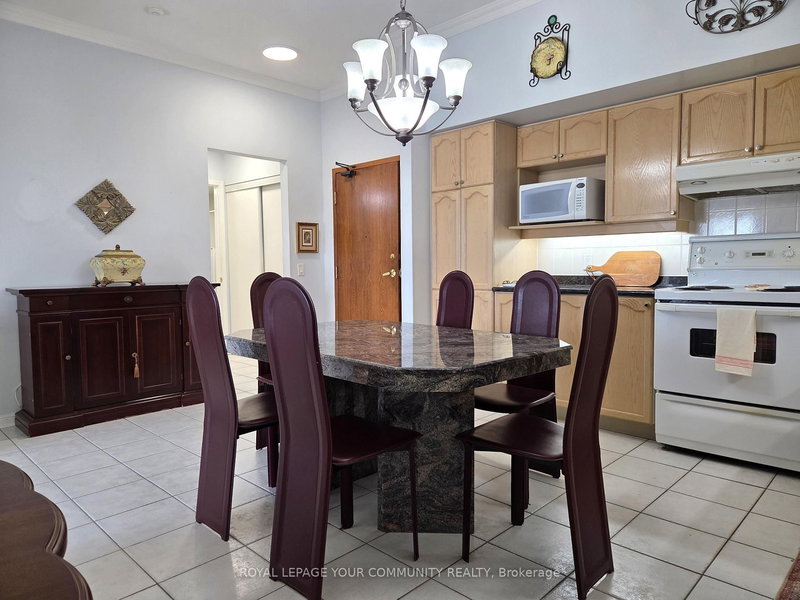 508 - 2504 Rutherford Rd, Vaughan, L4K 5N5 | Image 3