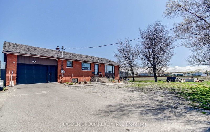 545 Wist Rd, King, L7B 0E9 | Image 2
