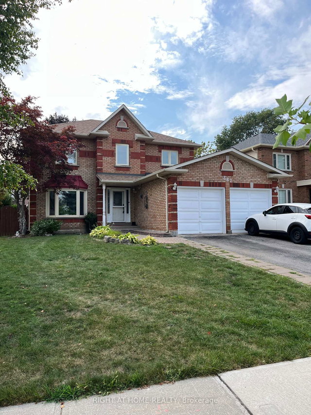 Main & Upper - 382 Chambers Crescent