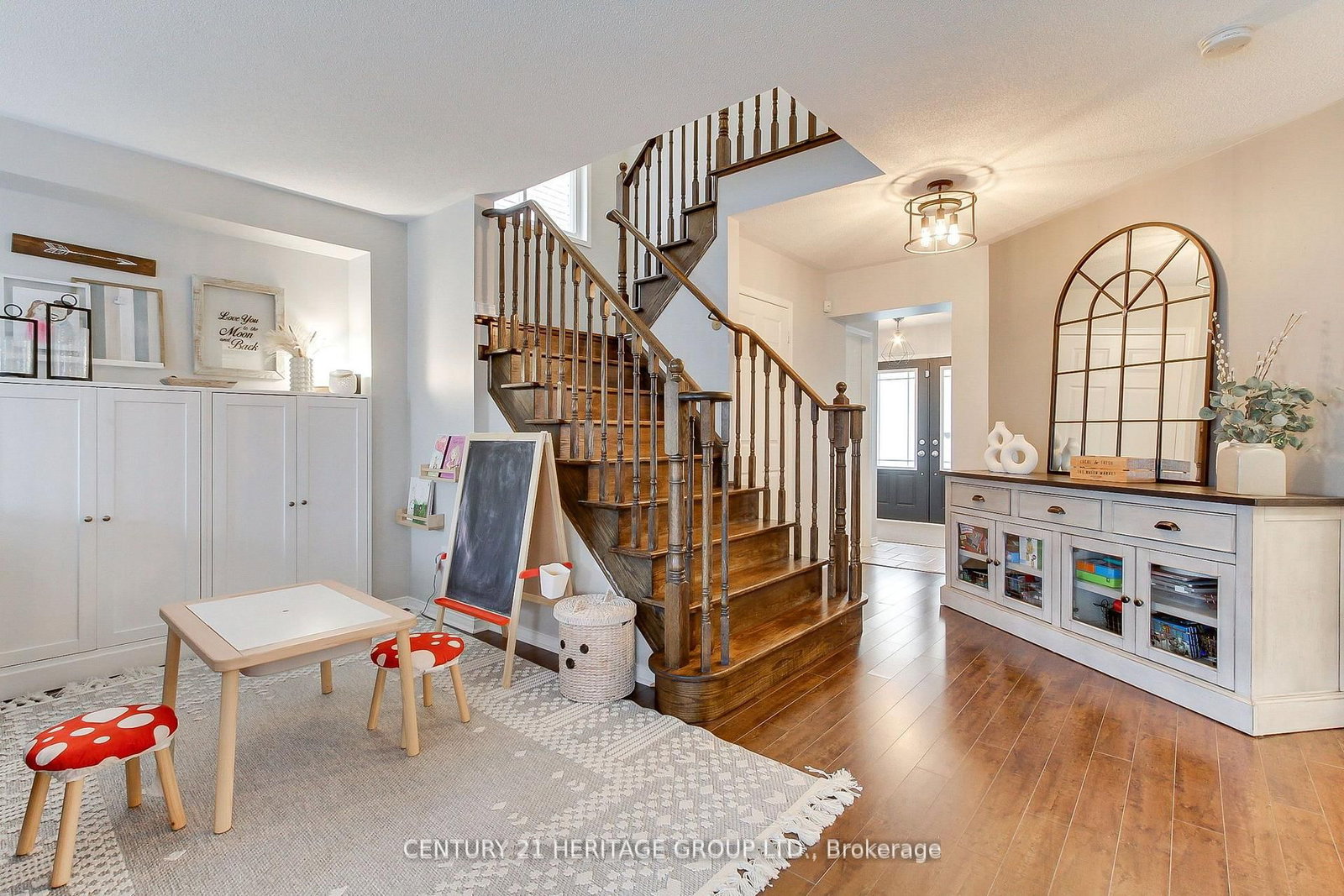 Listing Image 7