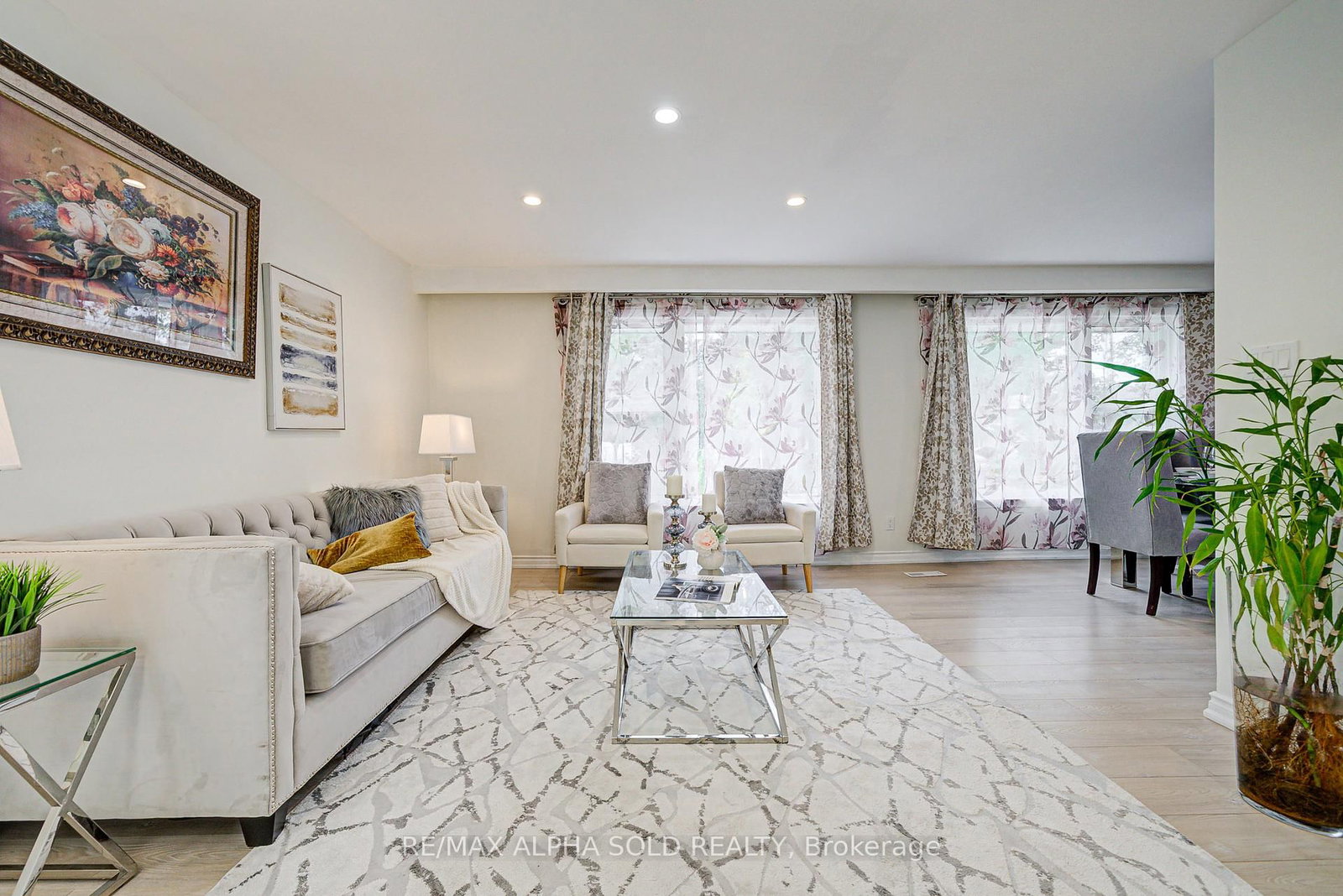 Detached House sold at 16 Arrowflight Drive, Markham, Ontario, L3P 1S1 - Bullock - MLS: N12349807