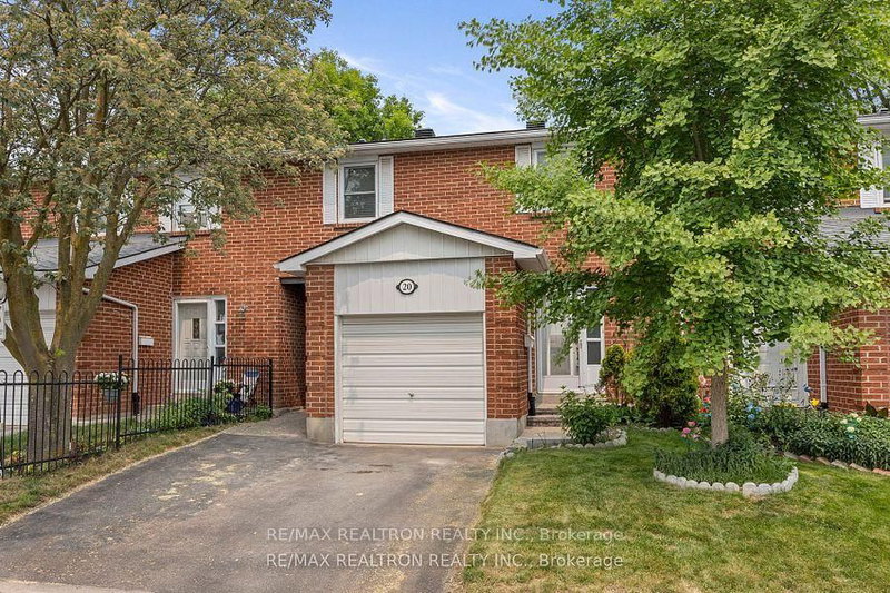 20 Harper Way, Markham, L3T 5A5 | Image 2