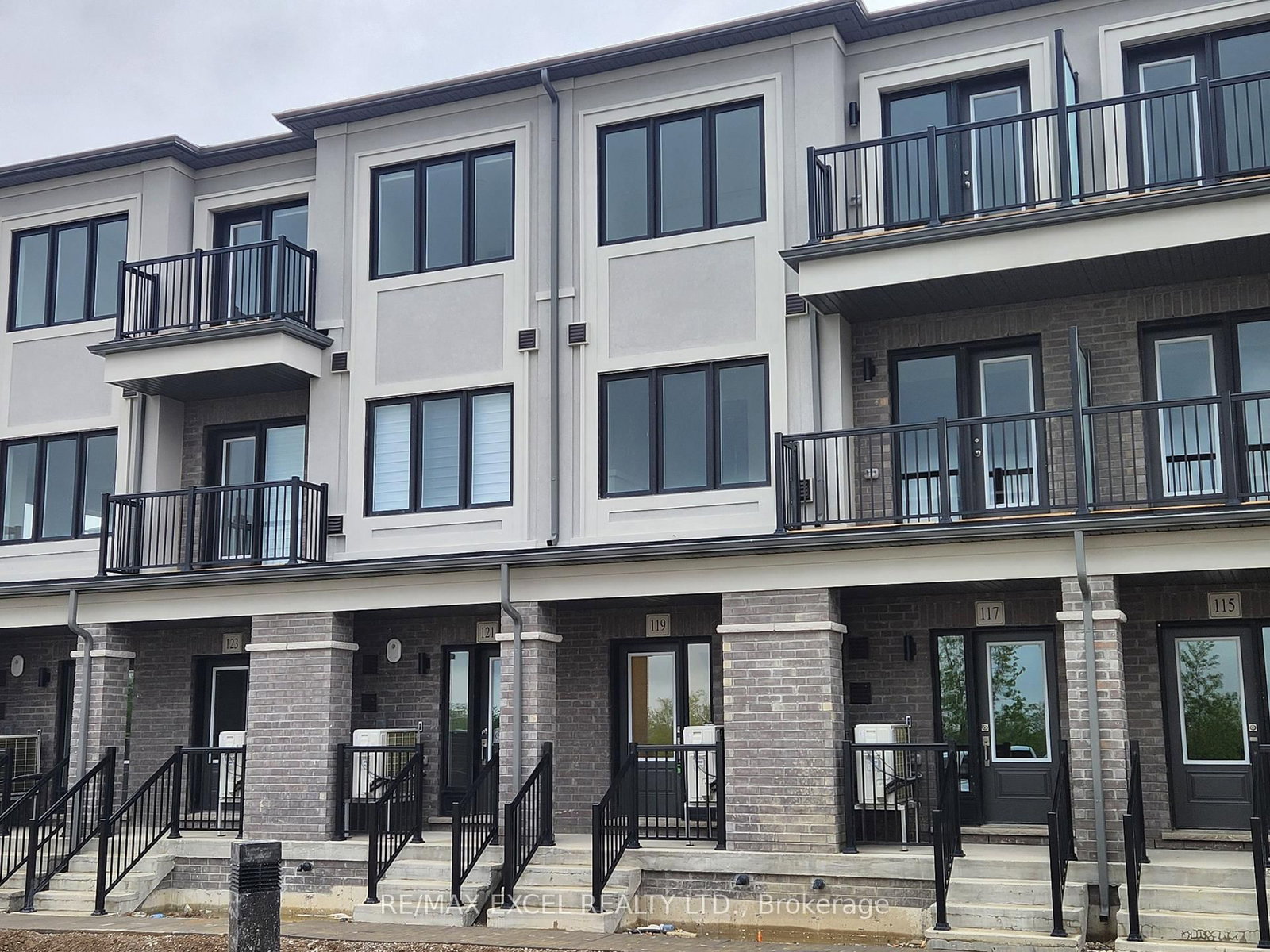 Listing Image 17
