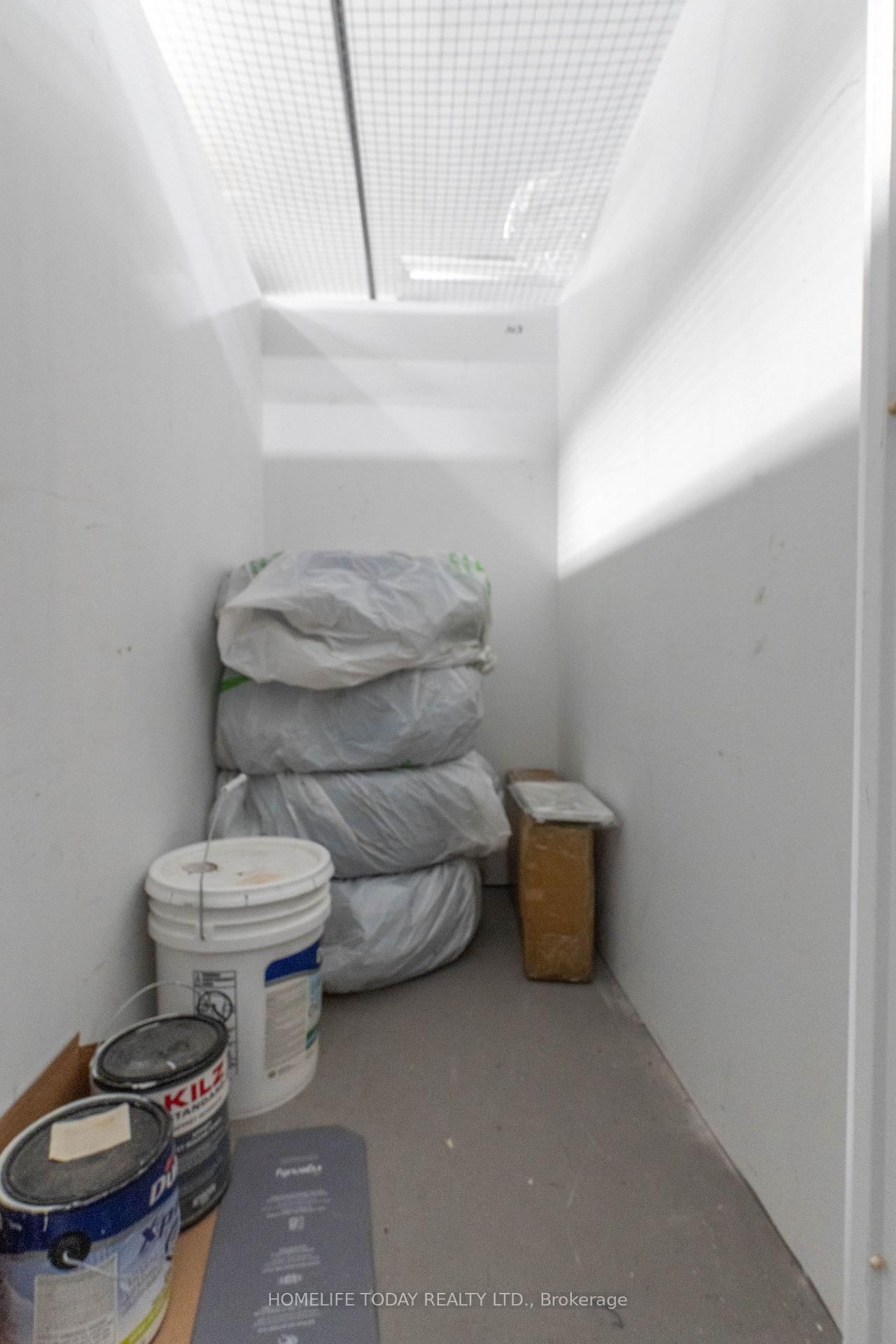 Listing Image 24
