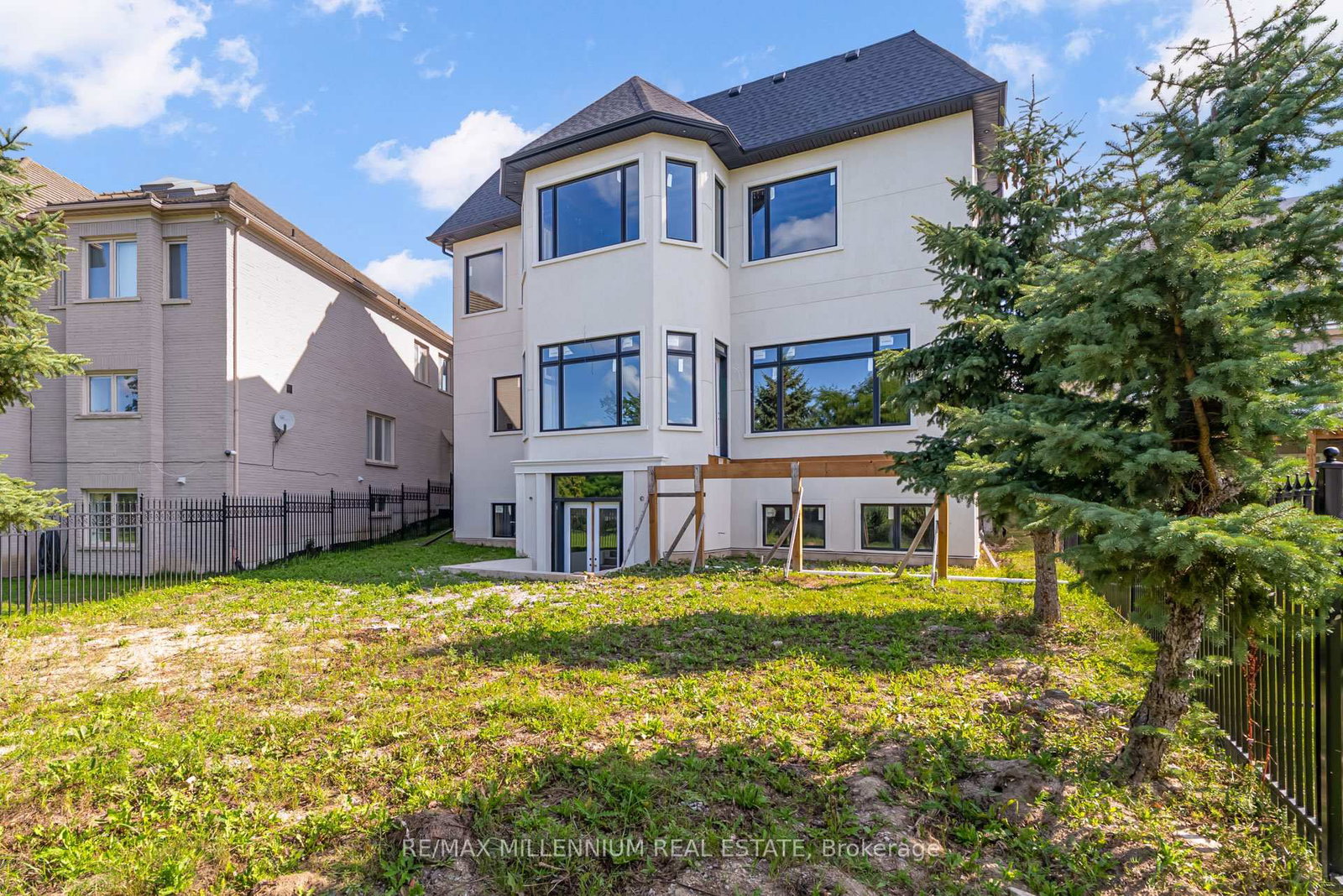 Listing Image 23
