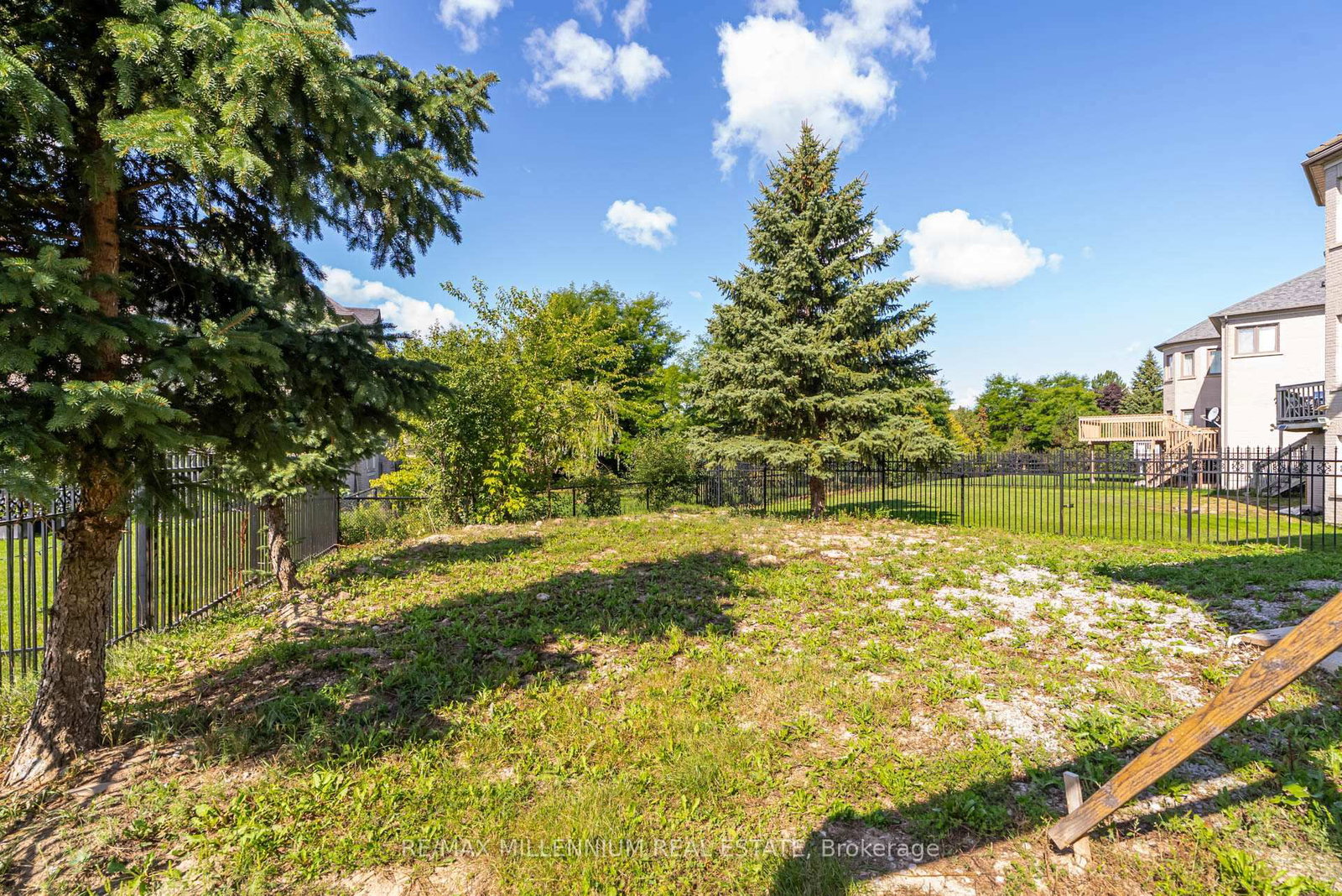 Listing Image 24