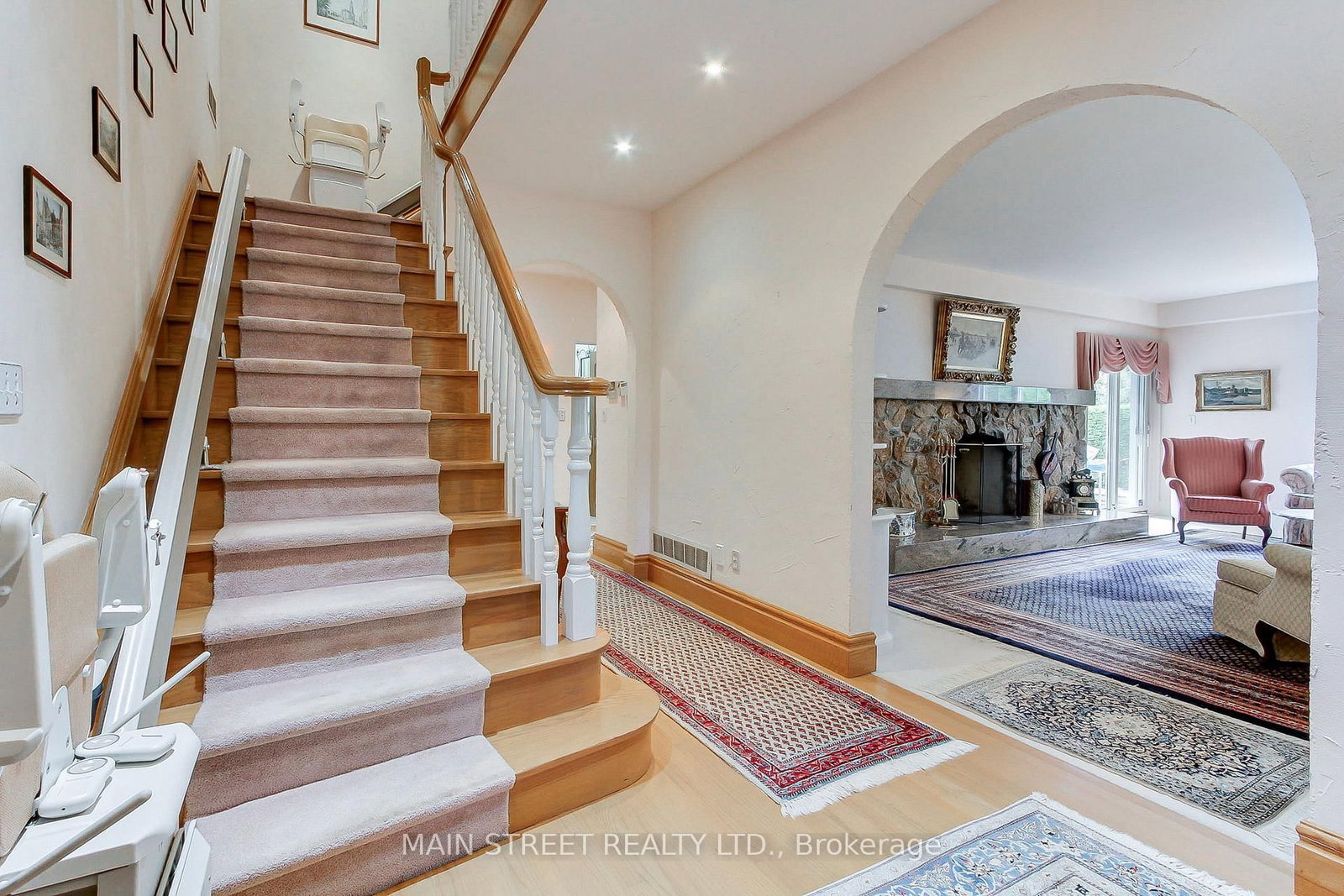 Listing Image 7