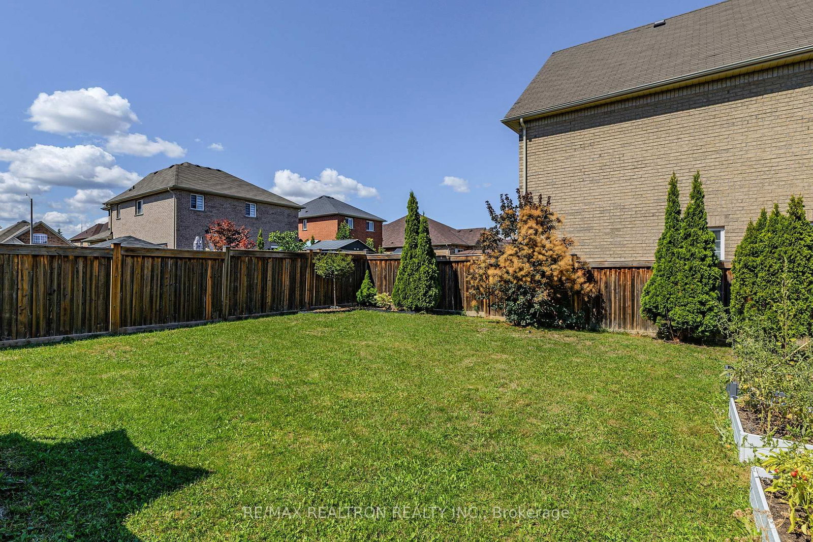 Listing Image 34