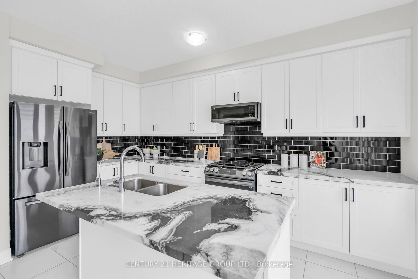 Listing Image 14
