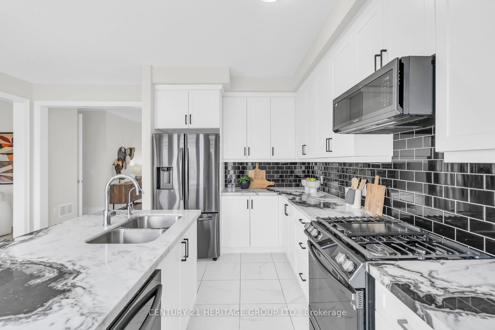 Listing Image 15