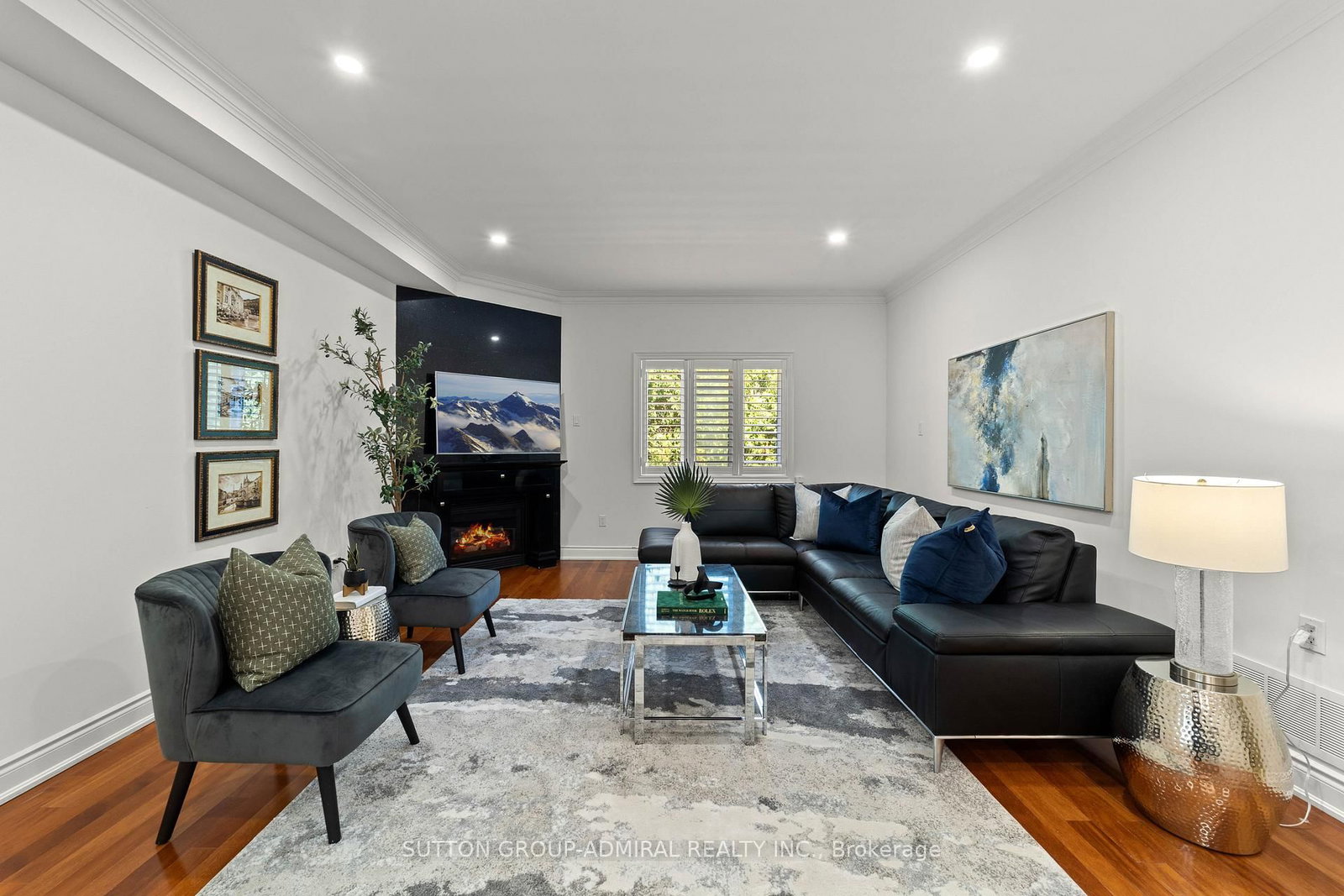 Listing Image 19