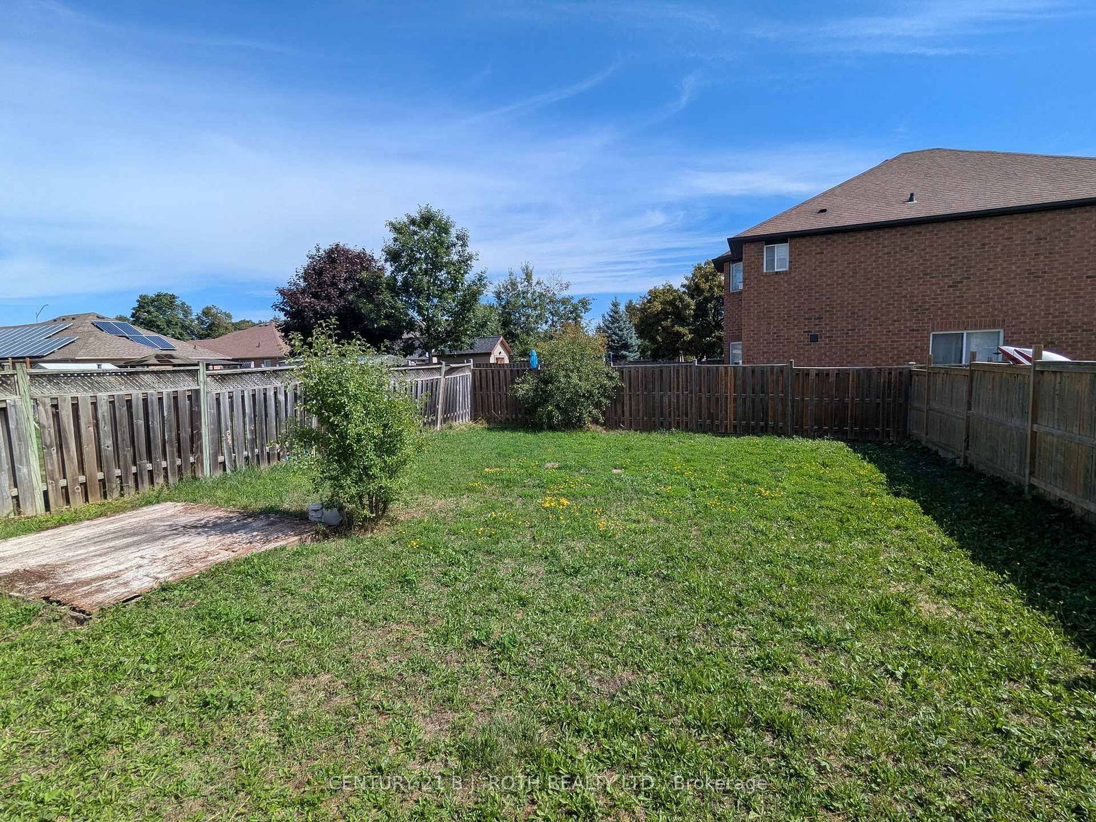 Listing Image 12